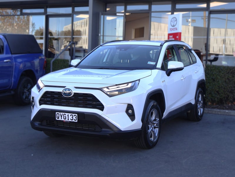 2024 Toyota RAV4 GX HYBRID AWD/4WD, Push Start image 3