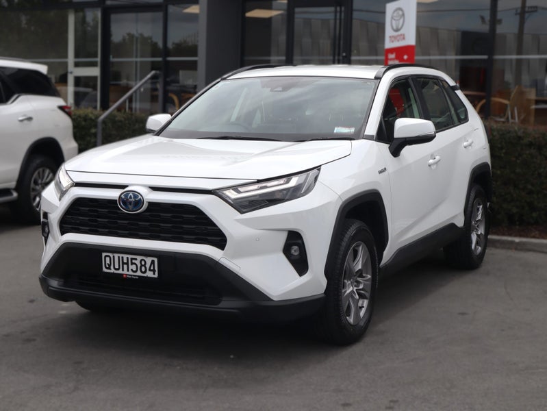 2024 Toyota RAV4 GX HYBRID, AWD/4WD Push Start image 3