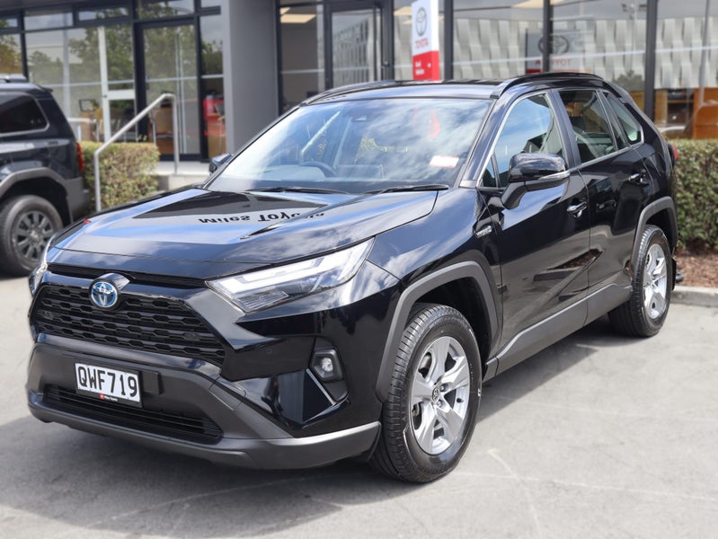2024 Toyota RAV4 GX HYBRID AWD/4WD, Push Start image 3