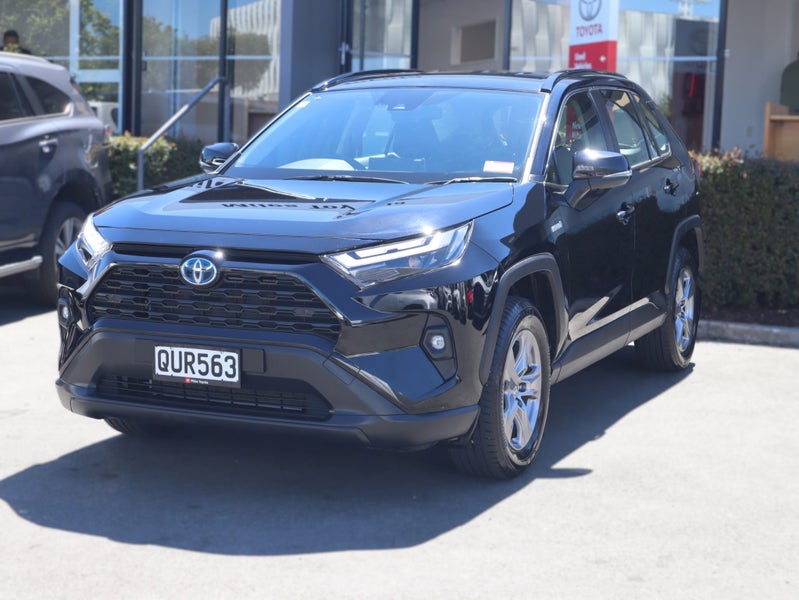 2024 Toyota RAV4 GX HYBRID AWD/4WD, Push Start image 3