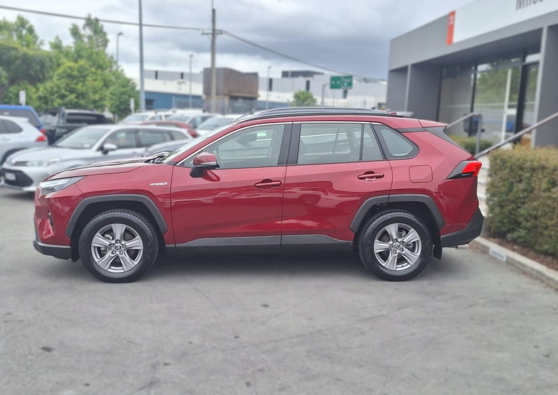 2024 Toyota RAV4 GX HYBRID AWD/4WD, Push Start image 4