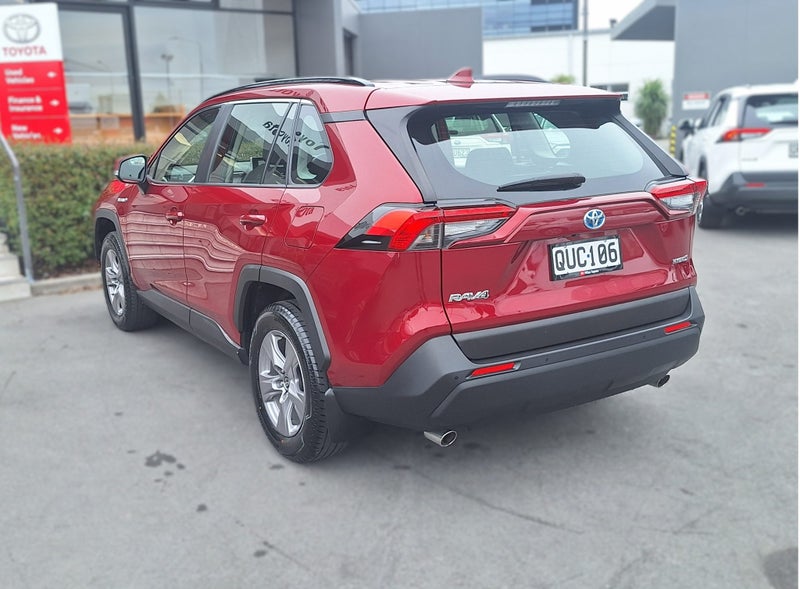 2024 Toyota RAV4 GX HYBRID AWD/4WD, Push Start image 5