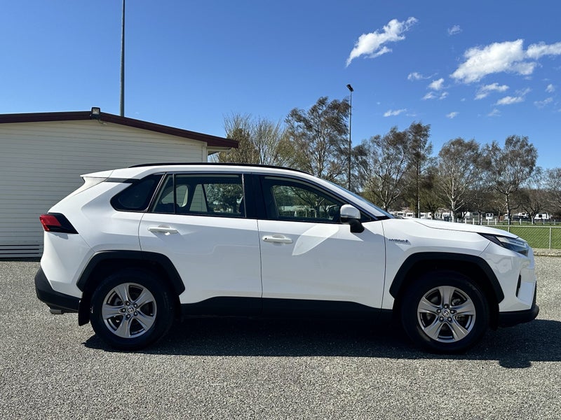 2024 Toyota RAV4 GX Hybrid AWD image 2