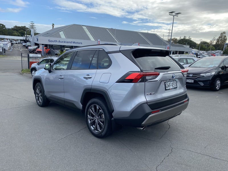 2024 Toyota RAV4 GXL 2.5 Hybrid image 5