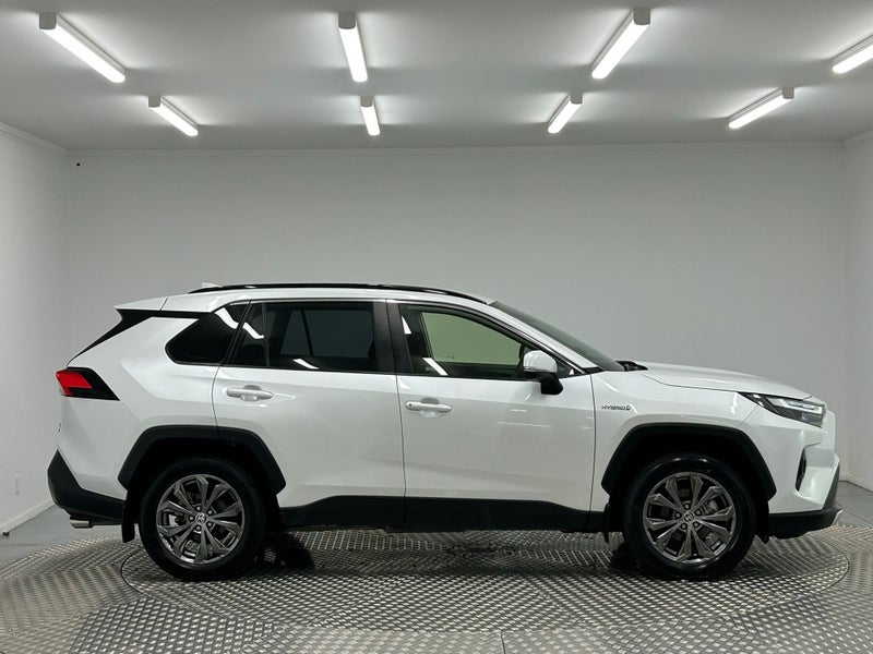 2024 Toyota RAV4 GXL 2.5 Hybrid AWD image 2
