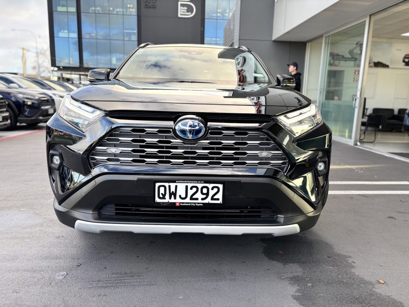 2024 Toyota RAV4 GXL 2.5 HYBRID POPULAR SUV image 4