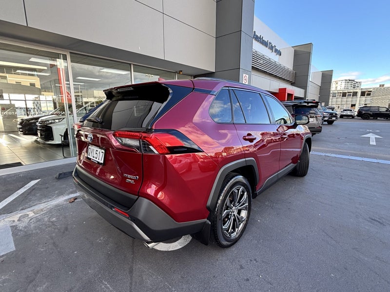 2024 Toyota RAV4 GXL 2.5 HYBRID POPULAR SUV image 3