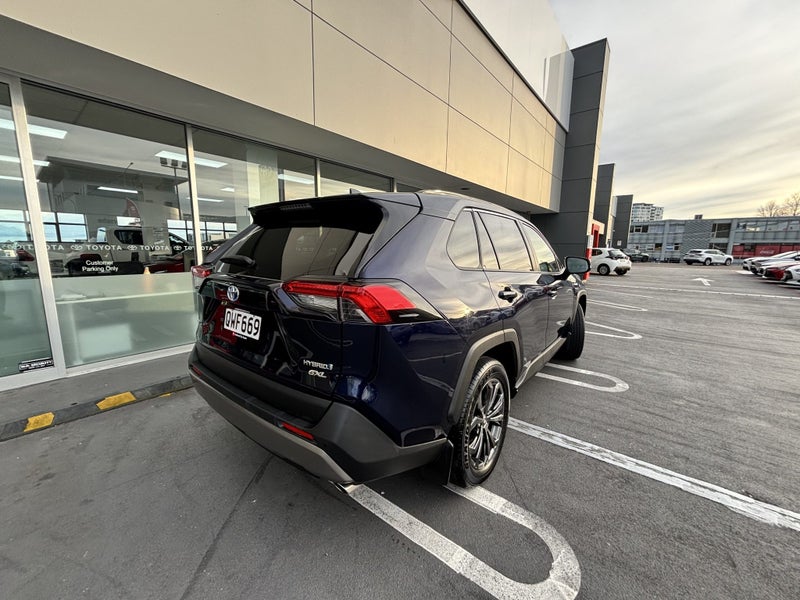 2024 Toyota RAV4 GXL 2.5 HYBRID POPULAR SUV image 3