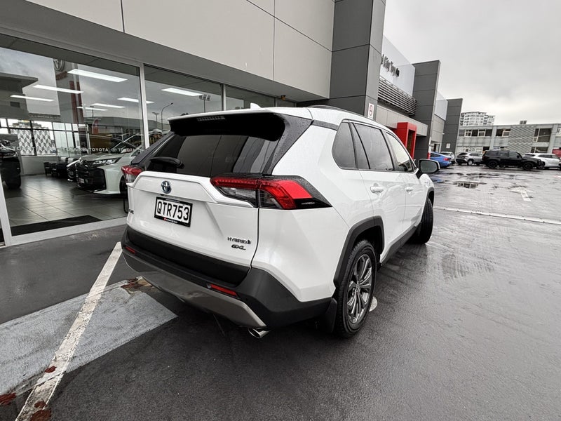 2024 Toyota RAV4 GXL 2.5 HYBRID POPULAR SUV image 3