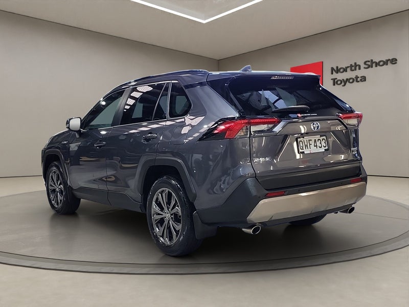 2024 Toyota RAV4 GXL 2.5L Hybrid AWD SUV image 5