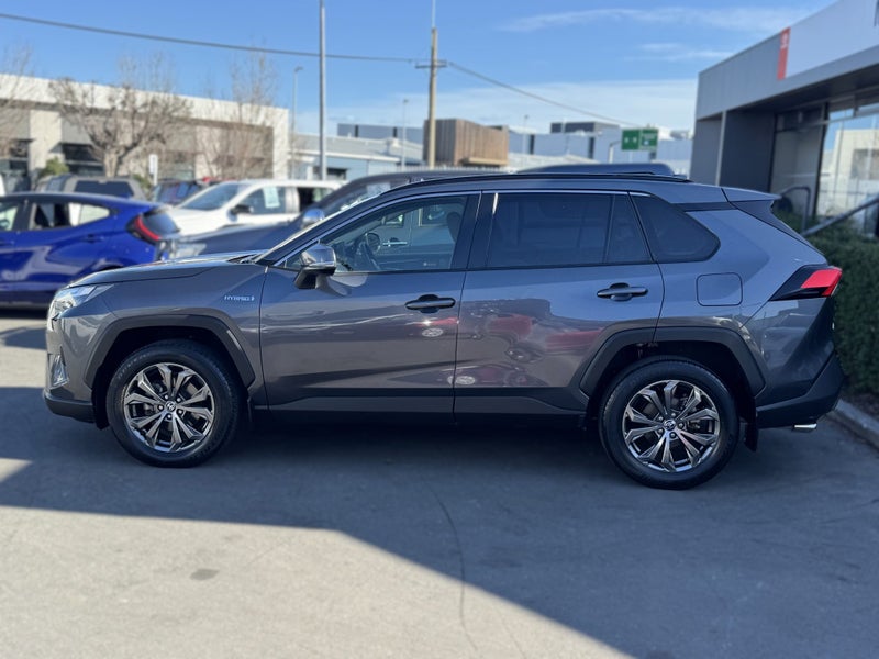 2024 Toyota RAV4 GXL 2.5L Hybrid AWD SUV image 4