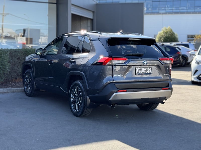 2024 Toyota RAV4 GXL 2.5L Hybrid AWD SUV image 5