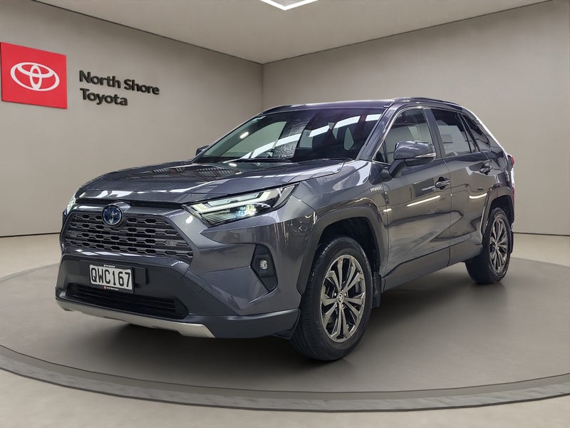2024 Toyota RAV4 GXL 2.5L Hybrid AWD SUV image 3