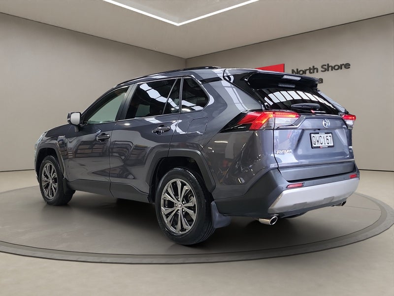 2024 Toyota RAV4 GXL 2.5L Hybrid AWD SUV image 5