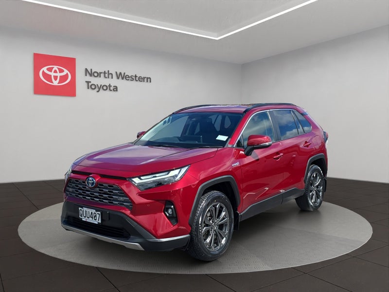 2024 Toyota RAV4 GXL 2.5L Hybrid AWD SUV image 3