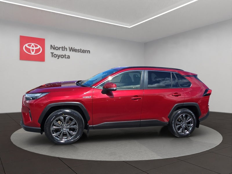 2024 Toyota RAV4 GXL 2.5L Hybrid AWD SUV image 4