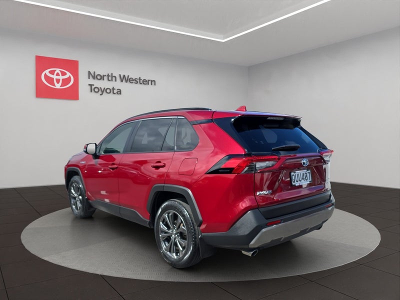2024 Toyota RAV4 GXL 2.5L Hybrid AWD SUV image 5