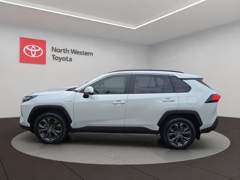 2024 Toyota RAV4 GXL 2.5L Hybrid AWD SUV image 4