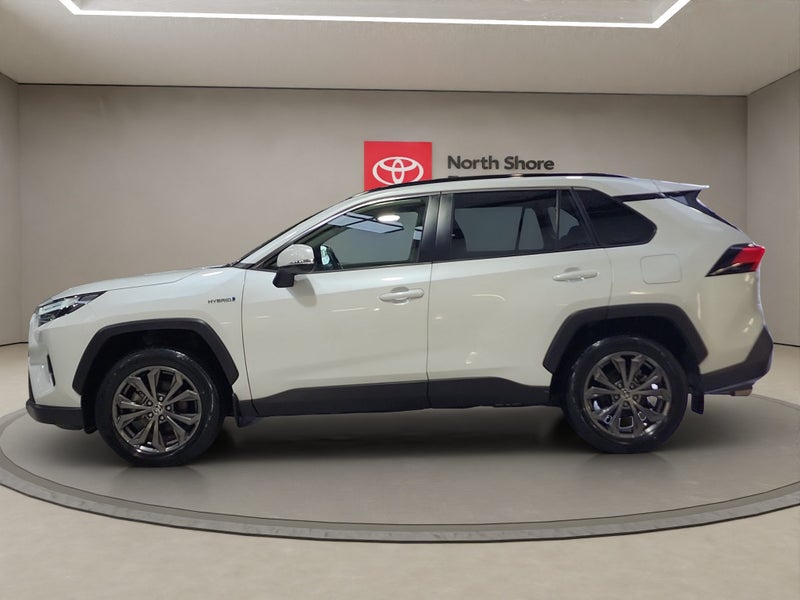 2024 Toyota RAV4 GXL 2.5L Hybrid AWD SUV image 4
