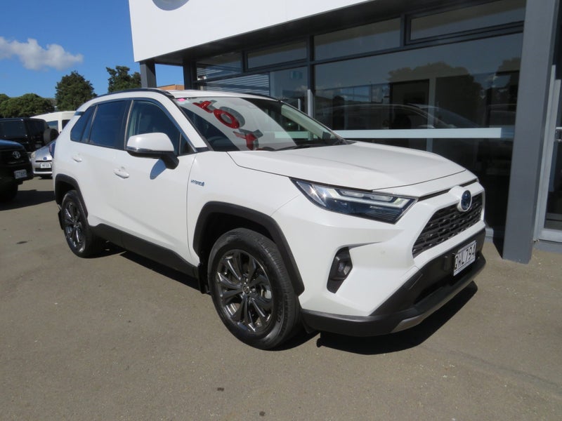 2024 Toyota RAV4 GXL 2.5P HV image 2