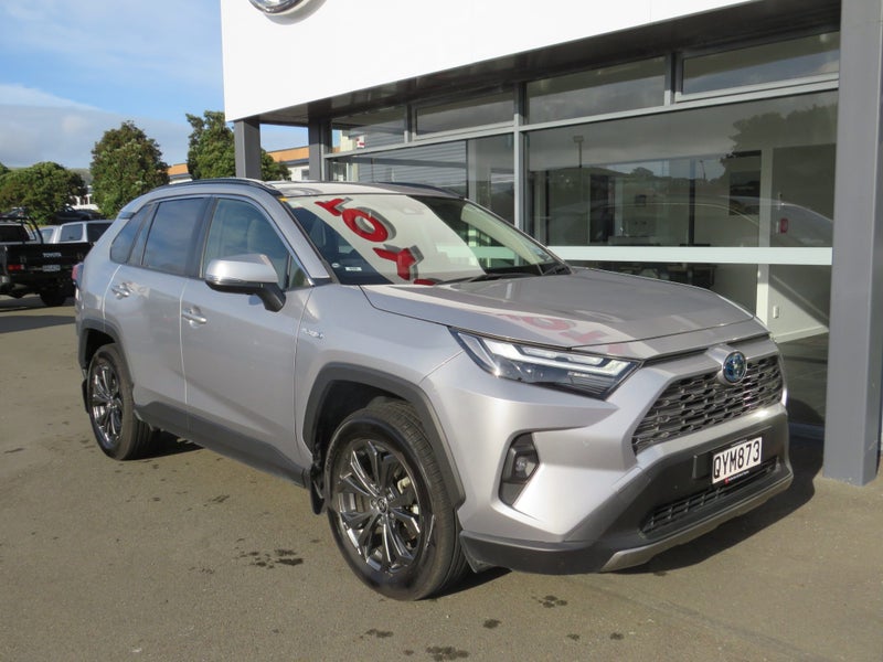 2024 Toyota RAV4 GXL 2.5P HV image 2