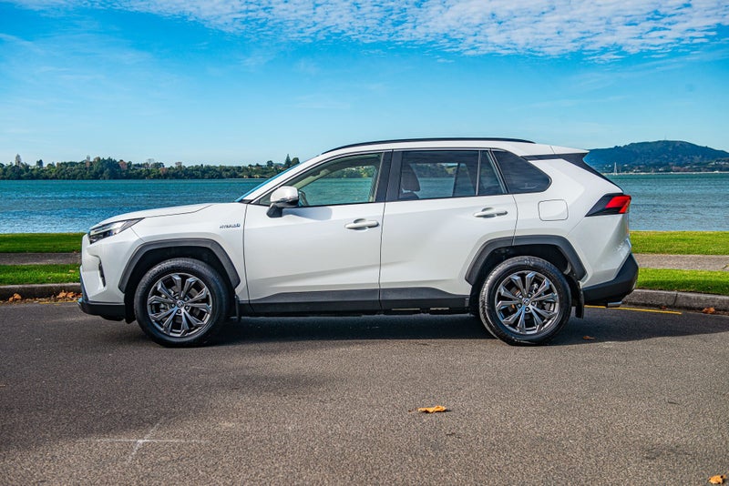 2024 Toyota RAV4 GXL 2.5P HV AWD image 5