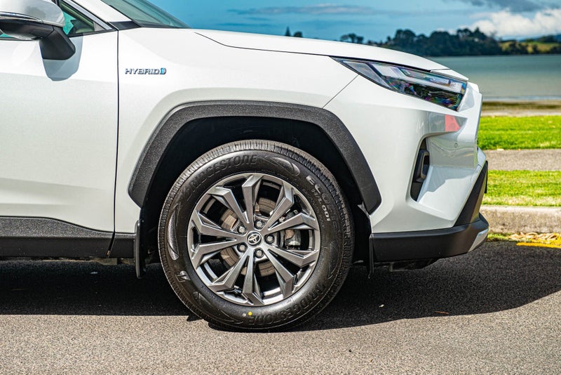 2024 Toyota RAV4 GXL 2.5P HV ECVT AWD image 3