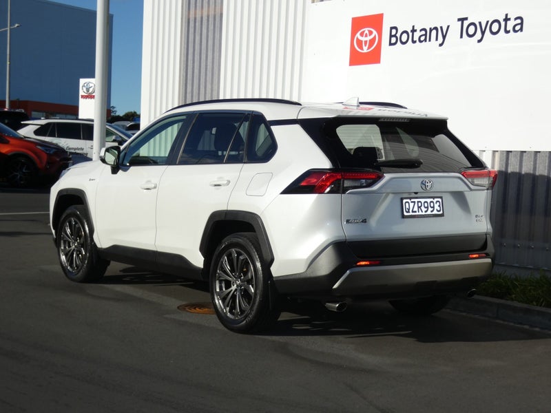 2024 Toyota RAV4 GXL 2.5P HV ECVT AWD image 3