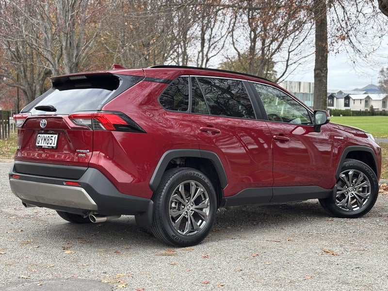 2024 Toyota RAV4 GXL 2.5P HV ECVT AWD SUV image 5