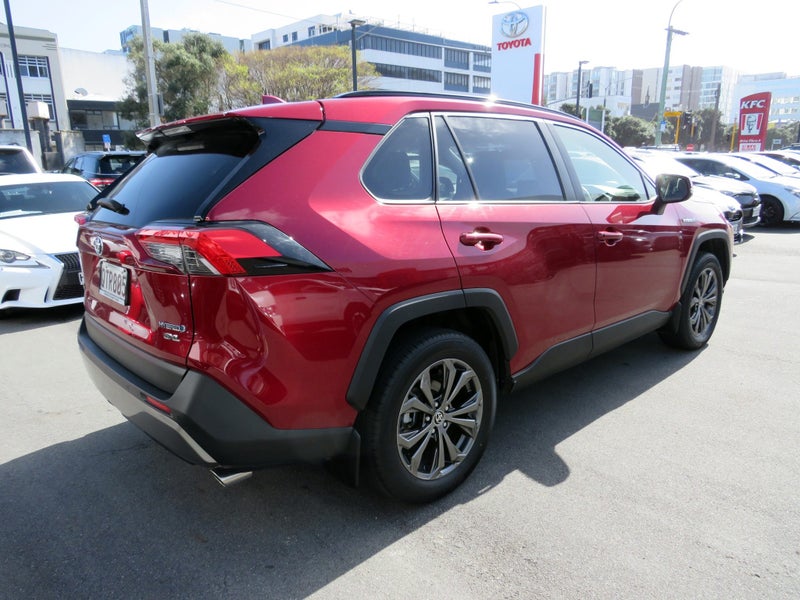 2024 Toyota RAV4 GXL 2.5P HV ECVT AWD SUV image 4