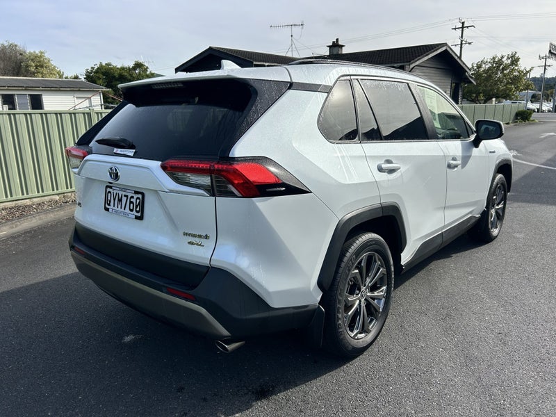 2024 Toyota RAV4 GXL 2.5P HV ECVT AWD SUV/5D/5S... image 3