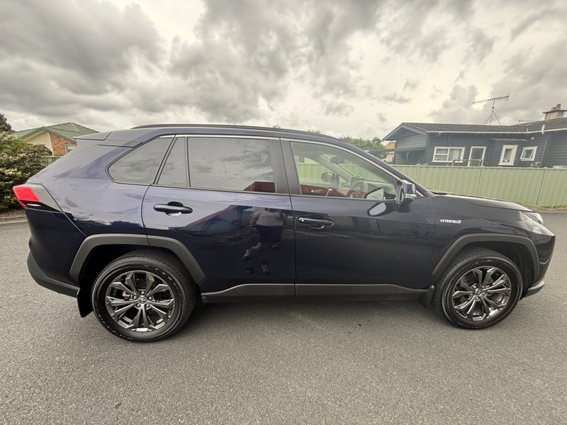 2024 Toyota RAV4 GXL 2.5P HV ECVT AWD SUV/5D/5S... image 2