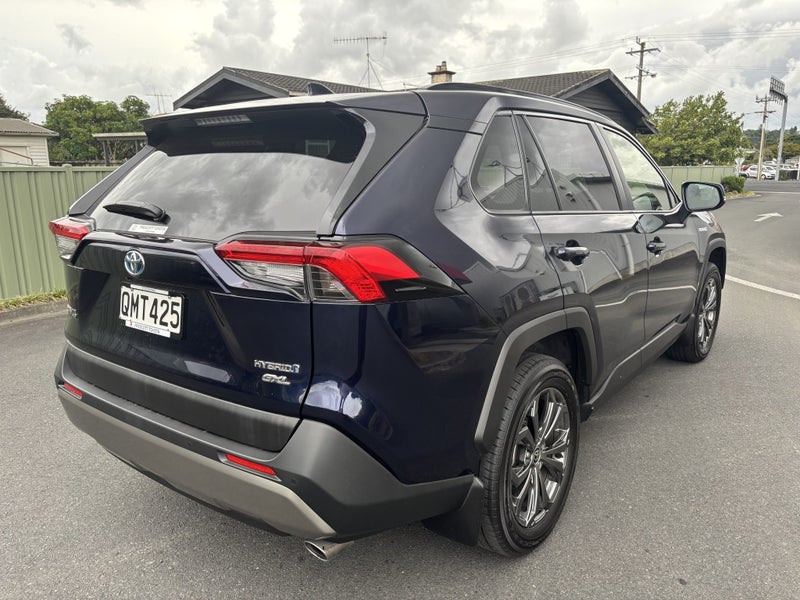 2024 Toyota RAV4 GXL 2.5P HV ECVT AWD SUV/5D/5S... image 3