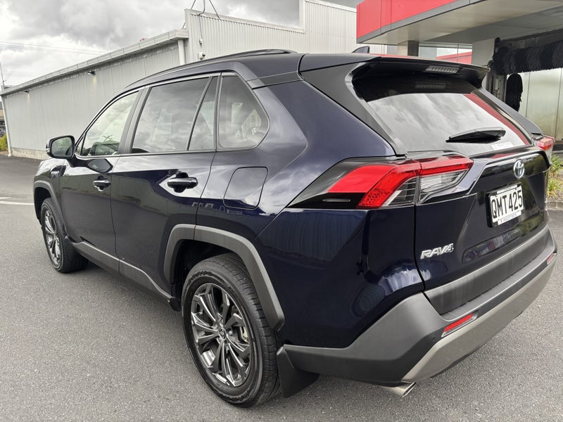 2024 Toyota RAV4 GXL 2.5P HV ECVT AWD SUV/5D/5S... image 5
