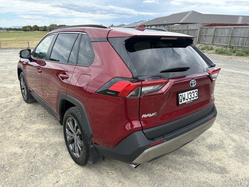 2024 Toyota RAV4 GXL 2.5P HV ECVT AWD SUV/5D/5S image 2