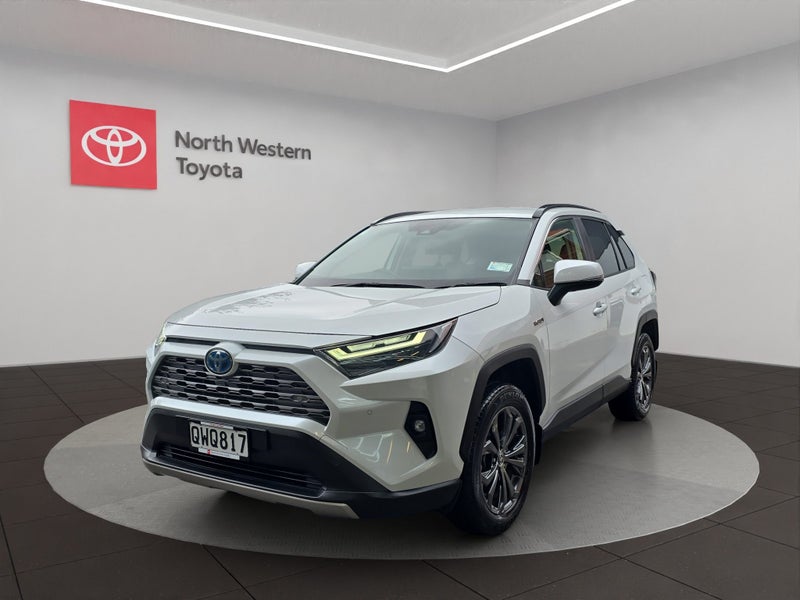 2024 Toyota RAV4 GXL 2.5P HV ECVT AWD SUV/5D/5S... image 3