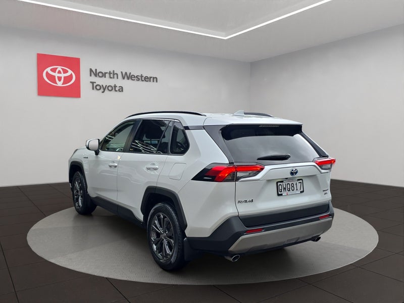 2024 Toyota RAV4 GXL 2.5P HV ECVT AWD SUV/5D/5S... image 5