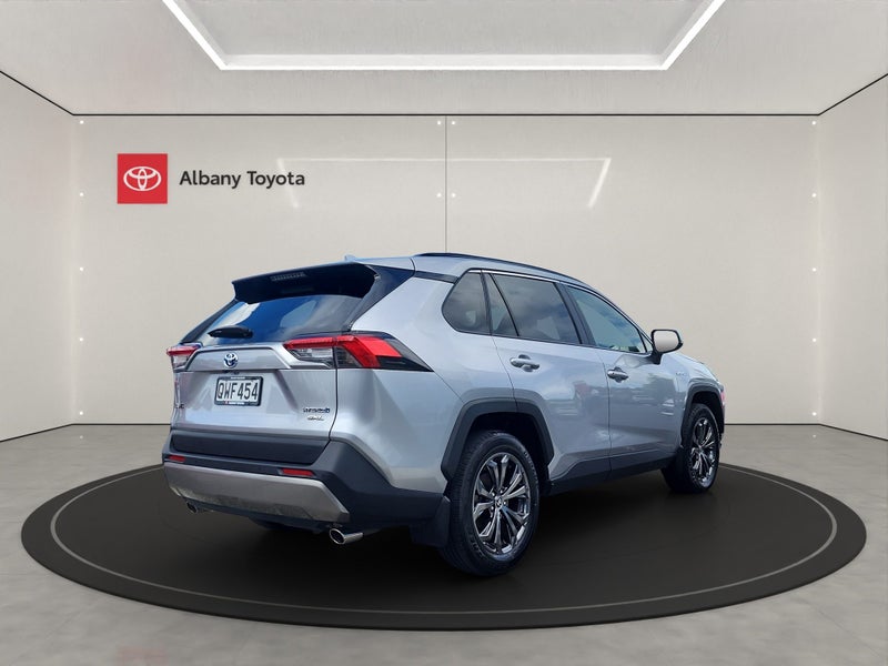 2024 Toyota RAV4 GXL 2.5P HV ECVT AWD SUV/5D/5S... image 3