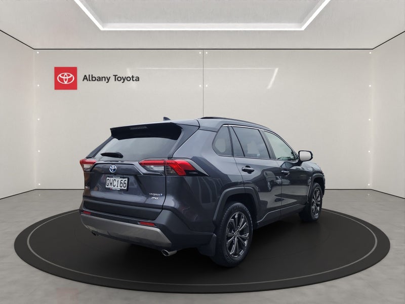2024 Toyota RAV4 GXL 2.5P HV ECVT AWD SUV/5D/5S... image 3