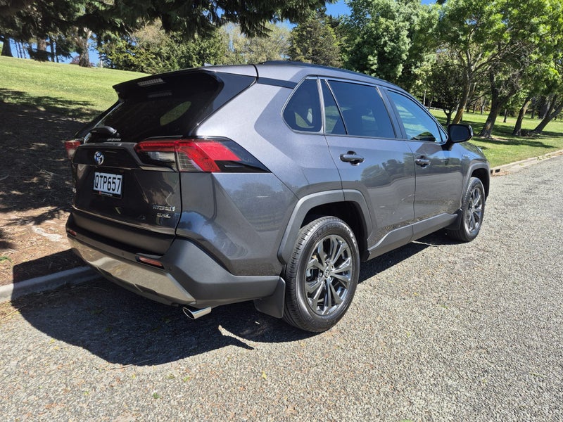 2024 Toyota RAV4 GXL 2.5P HV ECVT AWD SUV/5D/5S image 4