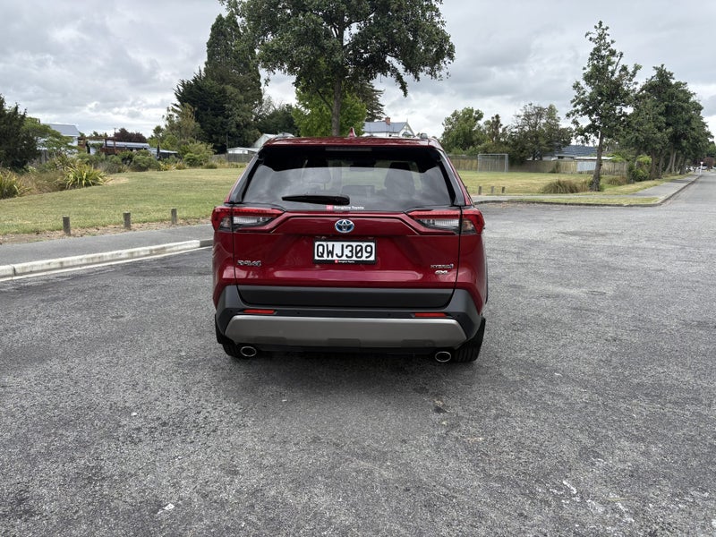 2024 Toyota RAV4 GXL 2.5P HV ECVT AWD SUV/5D/5S image 2