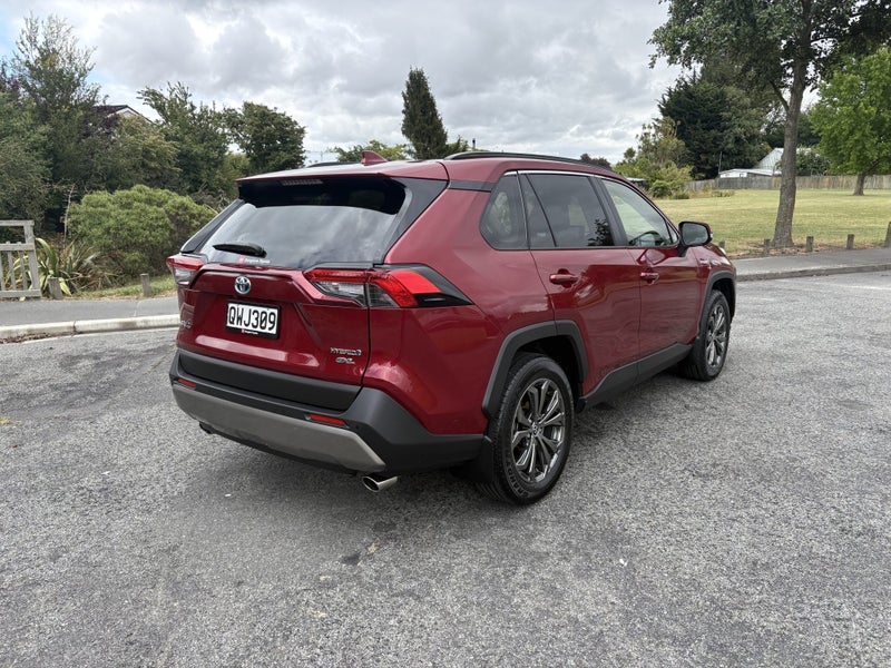 2024 Toyota RAV4 GXL 2.5P HV ECVT AWD SUV/5D/5S image 4