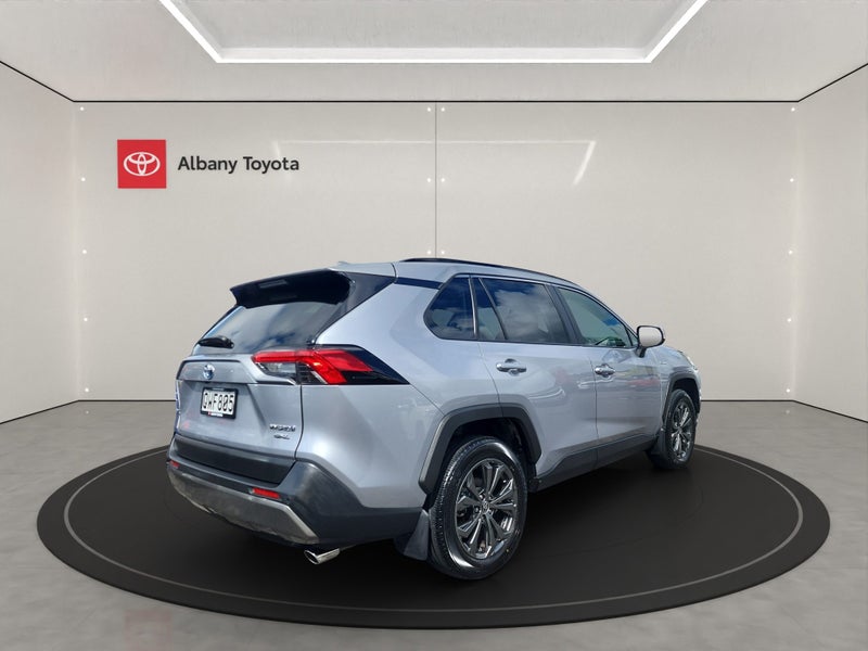 2024 Toyota RAV4 GXL 2.5P HV ECVT AWD SUV/5D/5S... image 3