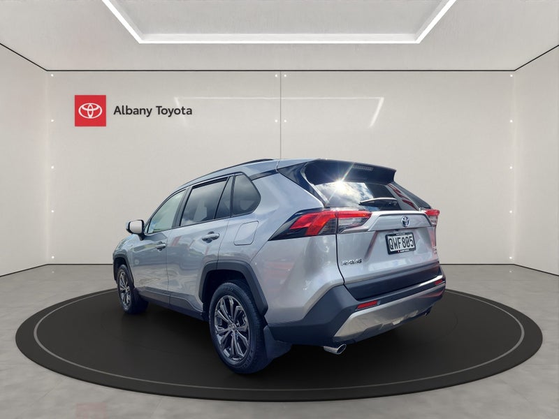 2024 Toyota RAV4 GXL 2.5P HV ECVT AWD SUV/5D/5S... image 5