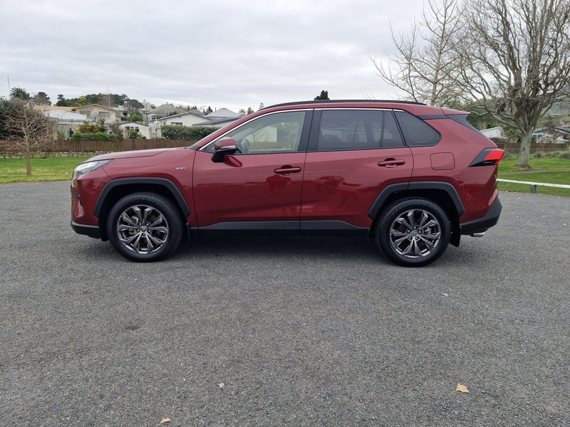 2024 Toyota RAV4 GXL 2.5P HV ECVT AWD SUV/5D/5S... image 4