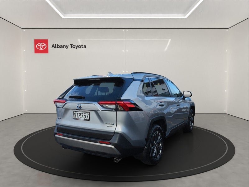 2024 Toyota RAV4 GXL 2.5P HV ECVT AWD SUV/5D/5S... image 3