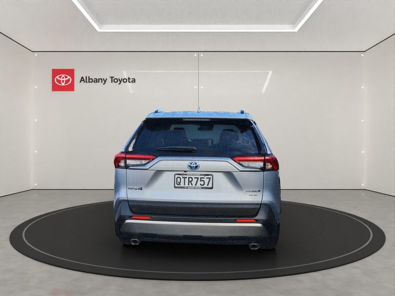 2024 Toyota RAV4 GXL 2.5P HV ECVT AWD SUV/5D/5S... image 4