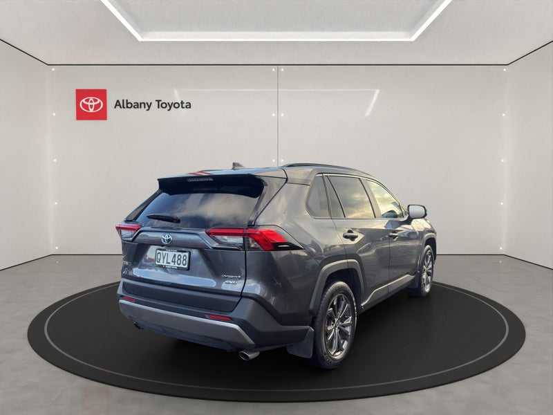 2024 Toyota RAV4 GXL 2.5P HV ECVT AWD SUV/5D/5S... image 3