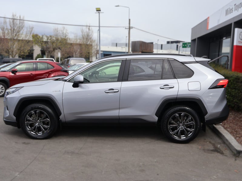 2024 Toyota RAV4 GXL 2.5P HV ECVT AWD SUV/5D/5S... image 4