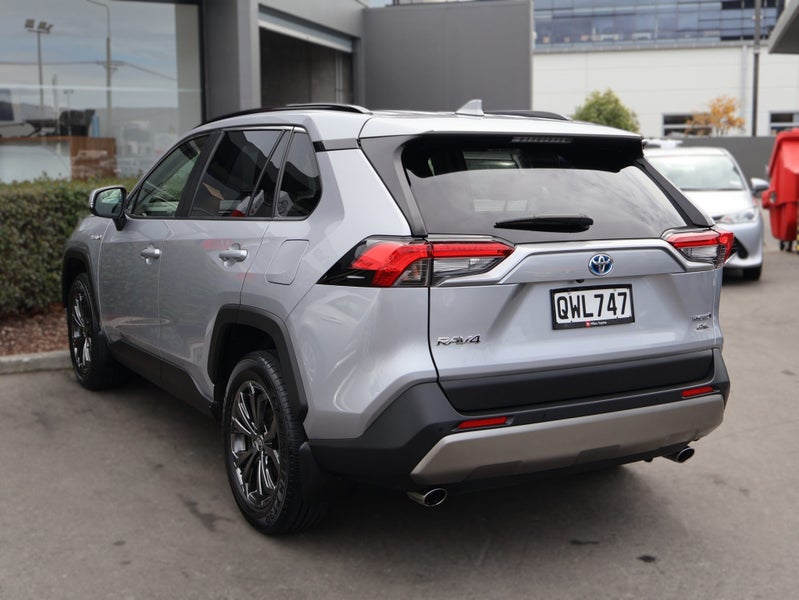 2024 Toyota RAV4 GXL 2.5P HV ECVT AWD SUV/5D/5S... image 5